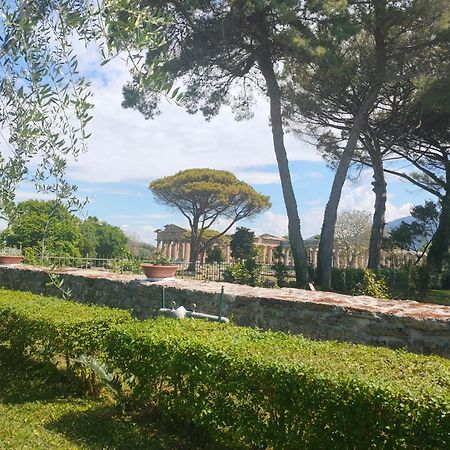 Ferienwohnung Il Giardino Di Athena 1 Paestum Exterior foto